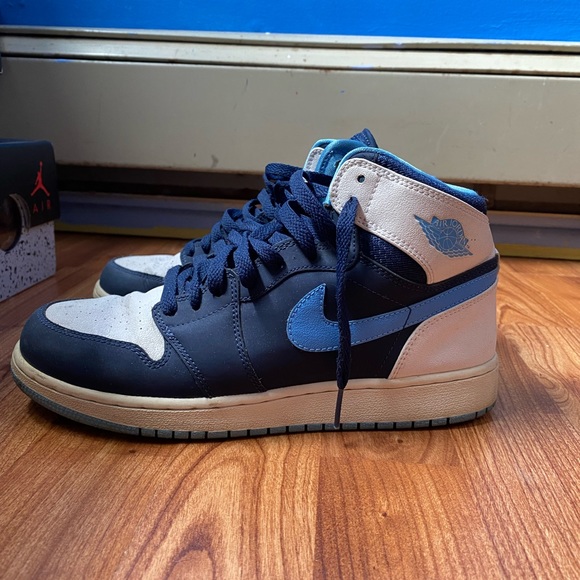 Air Jordan Retro 1 “Chris Paul PE” - Picture 6 of 7